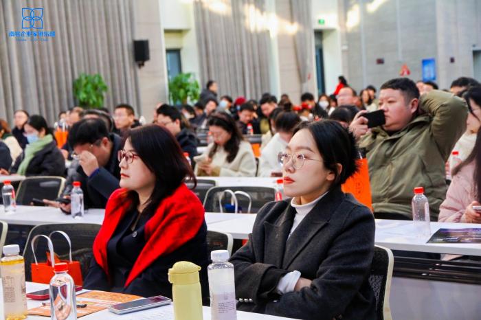 41fd7f03a4ac8b0117bcaaa866fbace(1)